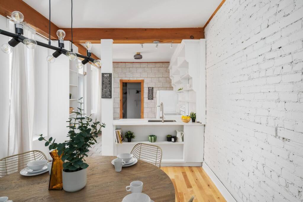 몬트리올 Chic Mile-End 3Br Getaway - Free Parking, Sleeps 8 아파트 외부 사진